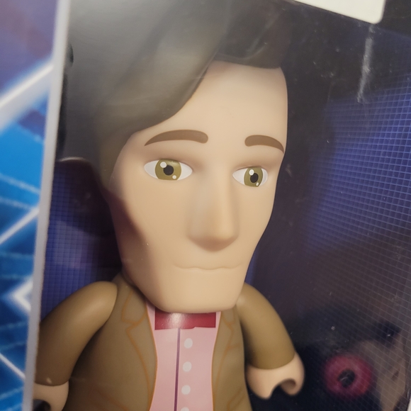 ✨️3/$25✨️ Titan Doctor Who Vinyl Figure - 11th Doctor Collectible - Picture 3 of 8